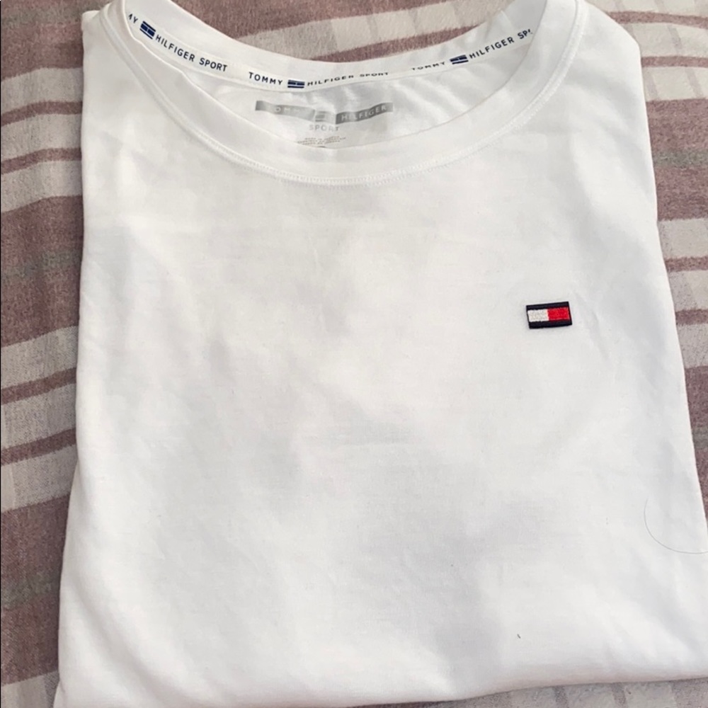 Short sleeve tee